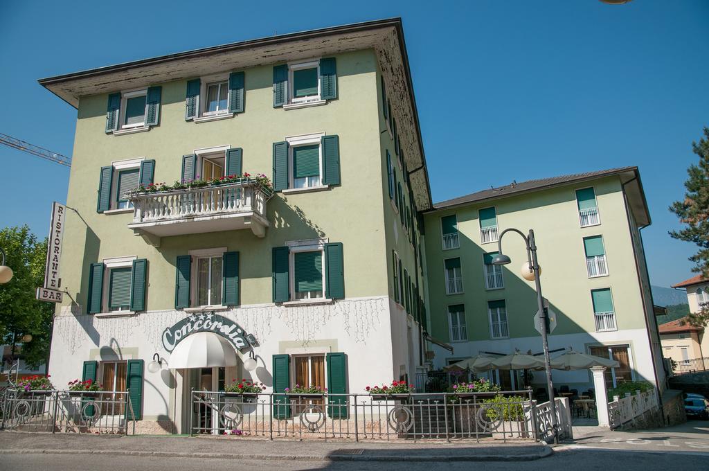 Hotel Concordia Levico Terme Exterior photo